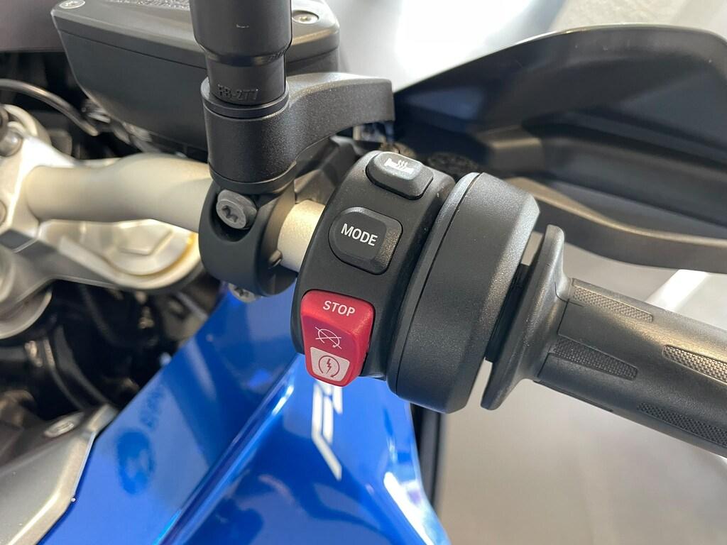 F 900 XR