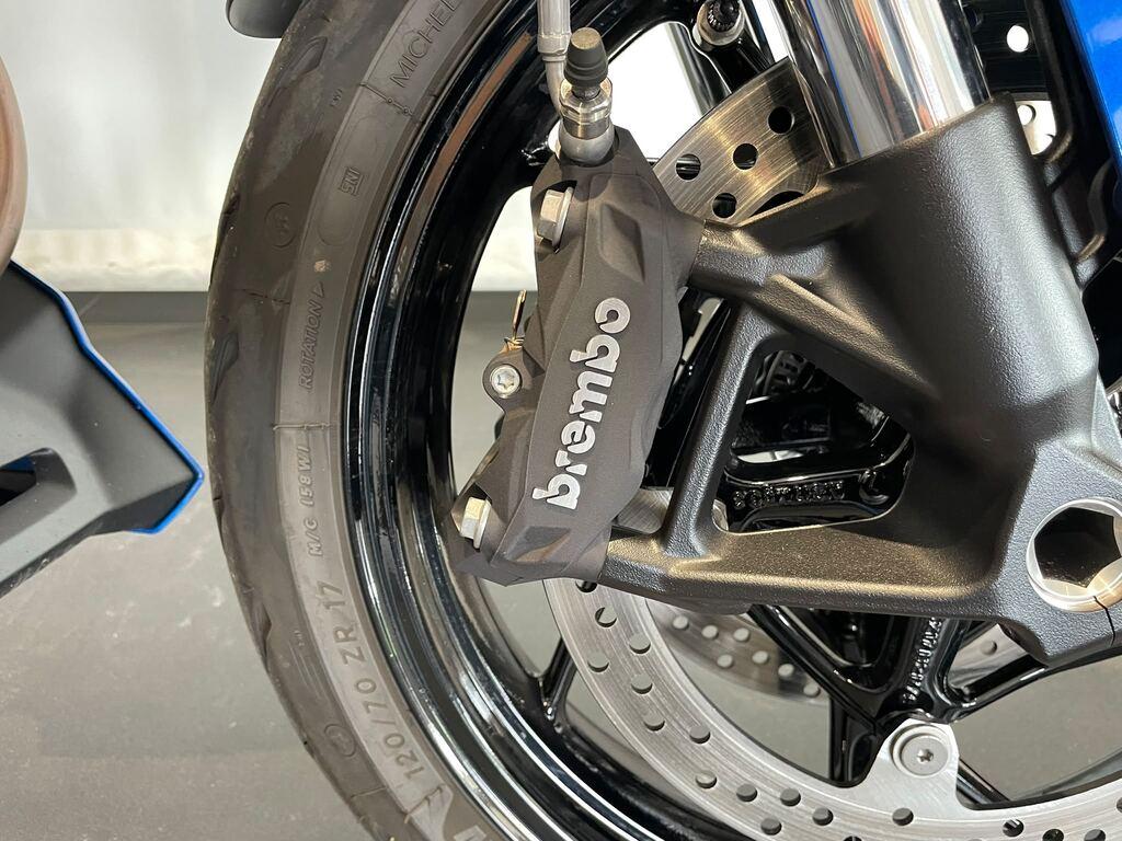 F 900 XR