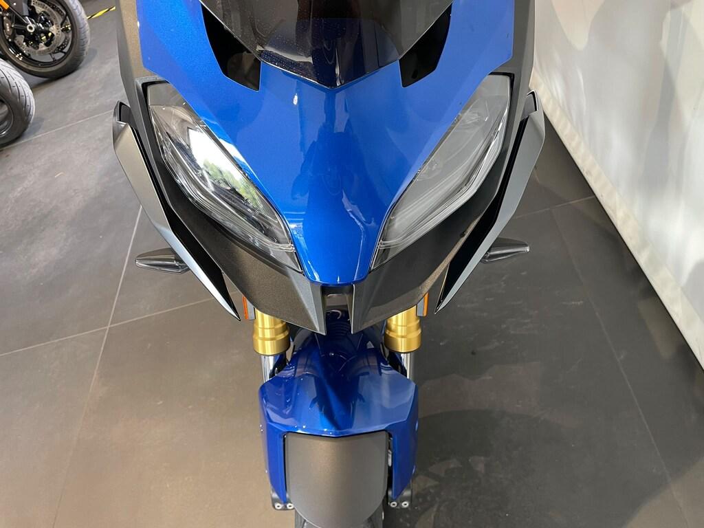 F 900 XR