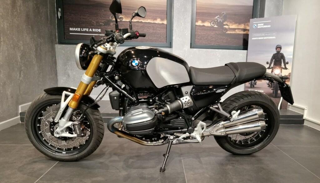 R 1200
