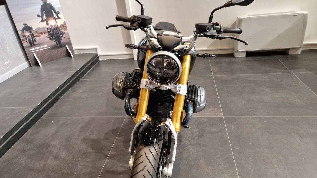 R 1200