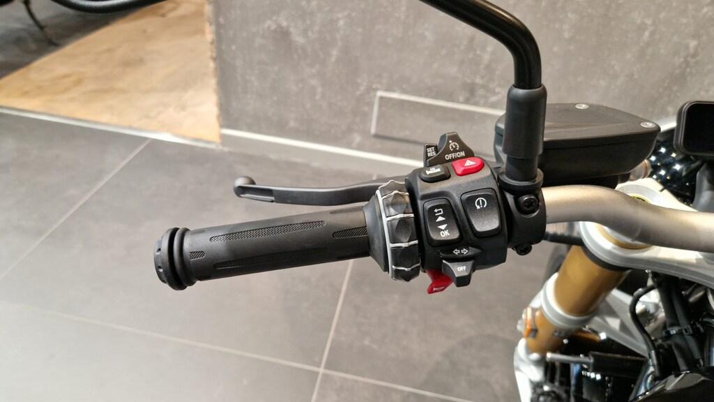 R 1200