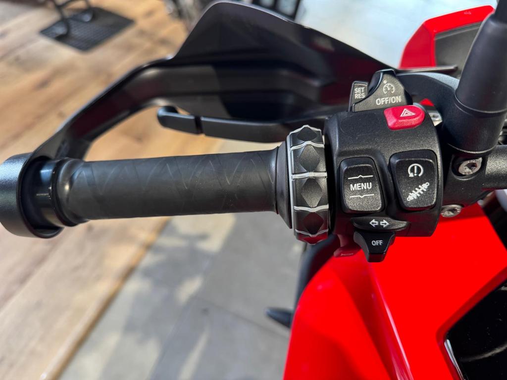 S 1000 XR