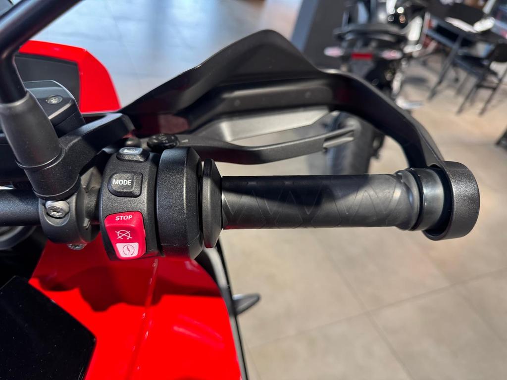 S 1000 XR