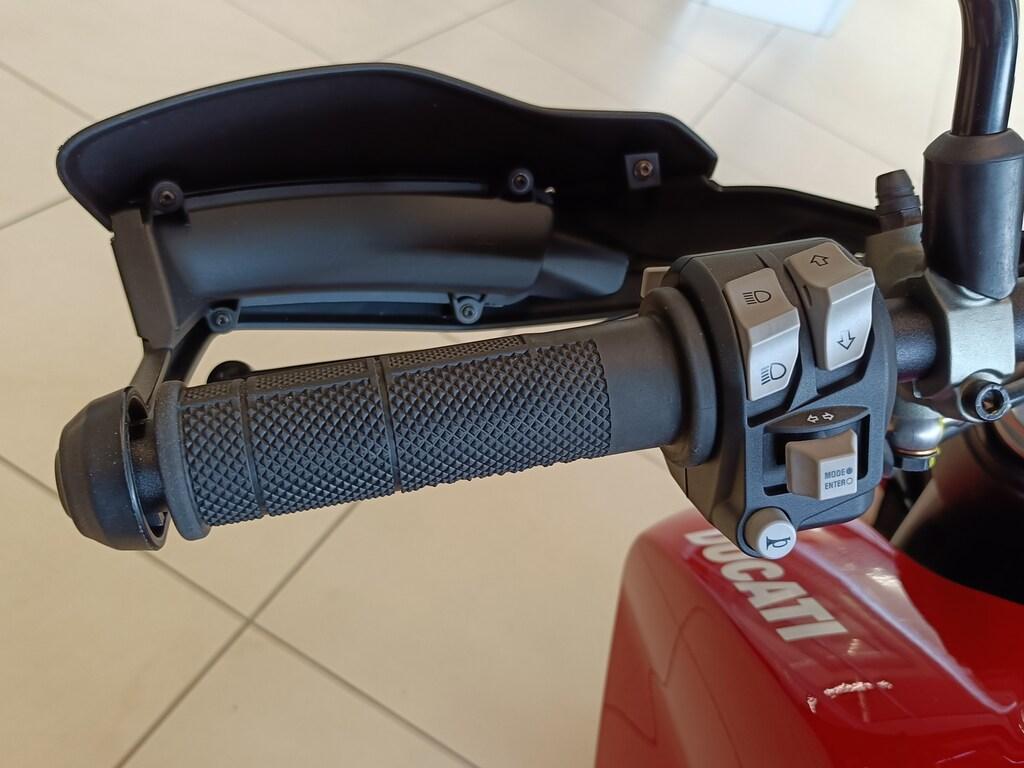 HYPERMOTARD 950