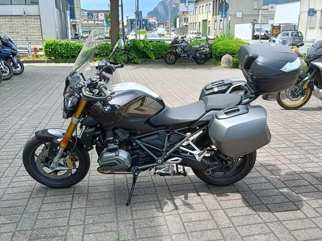 R 1200 R