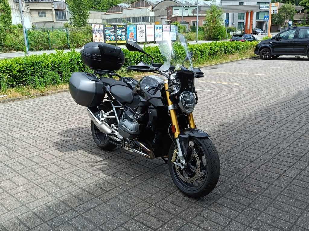 R 1200 R
