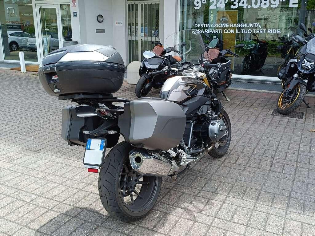 R 1200 R