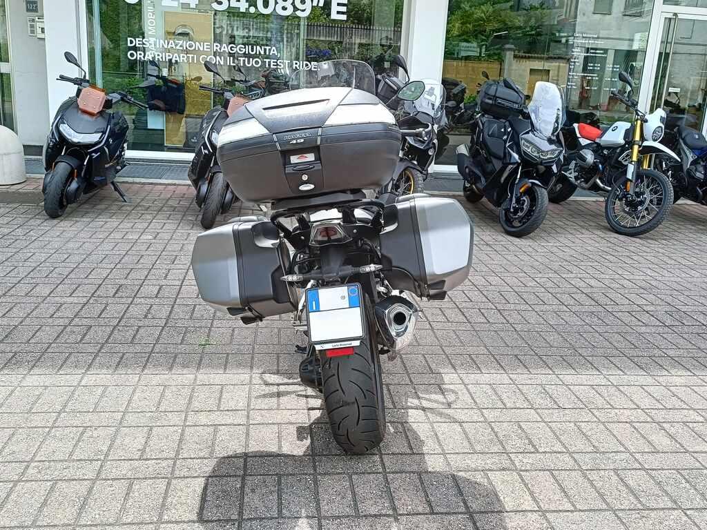 R 1200 R