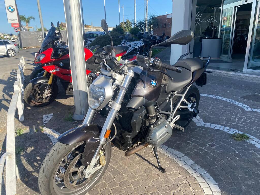 R 1200 R