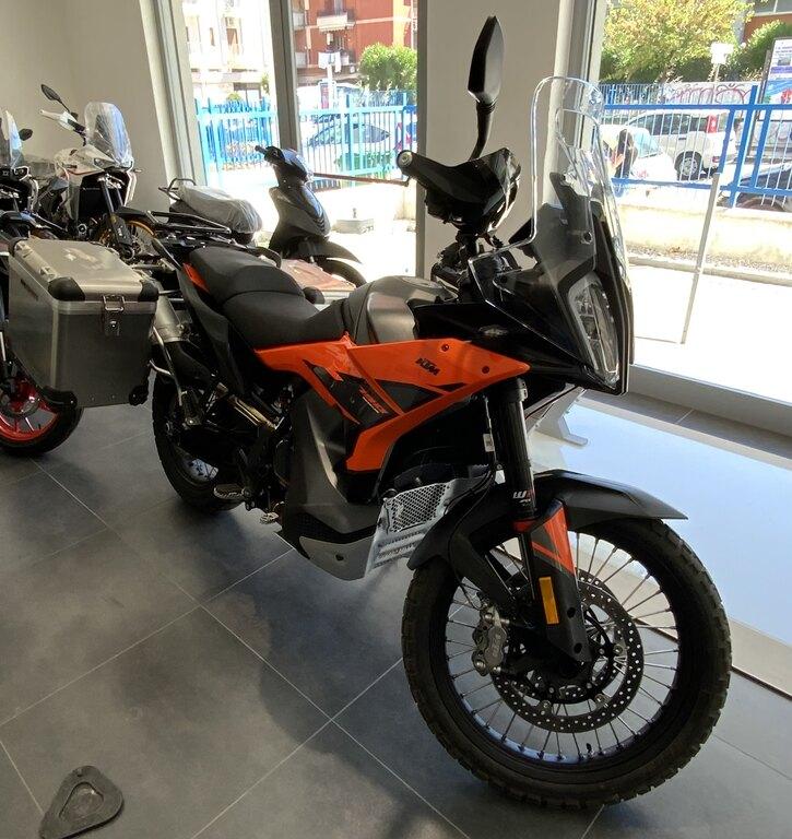 790 ADVENTURE