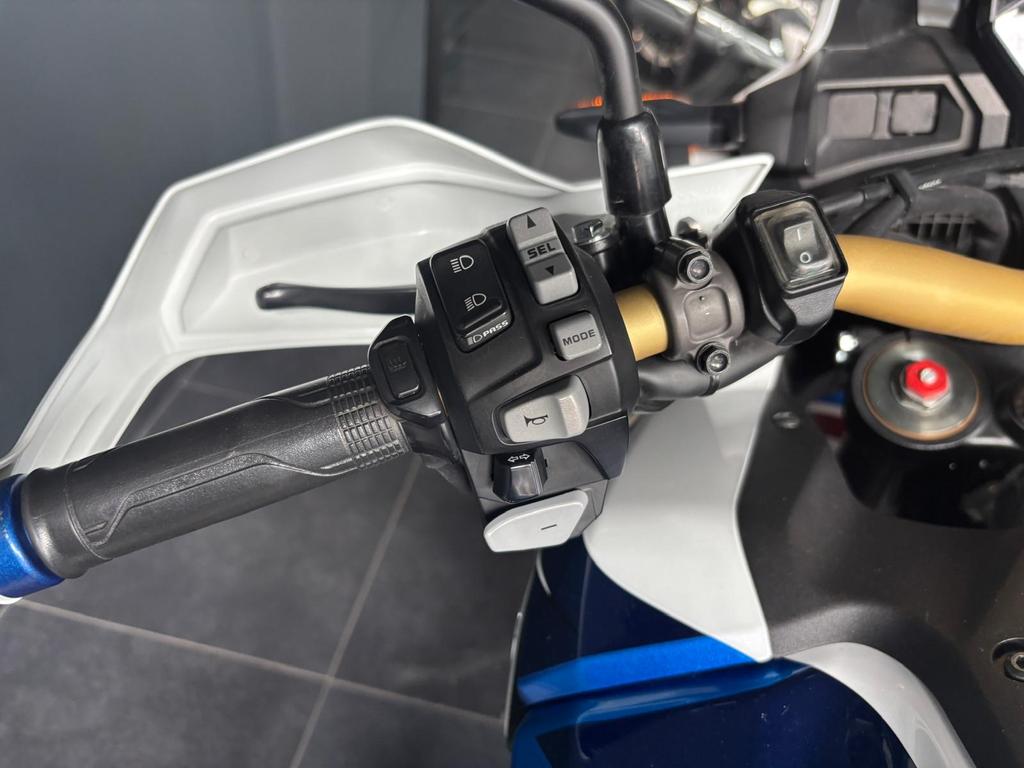 AFRICA TWIN 1000