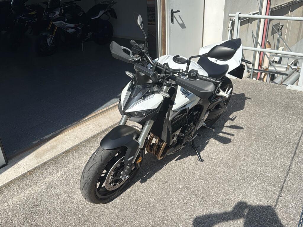 CB 1000 HORNET
