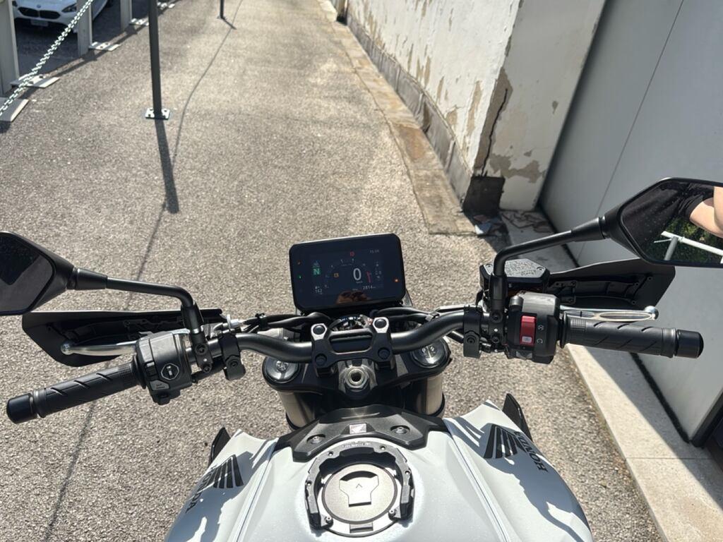 CB 1000 HORNET