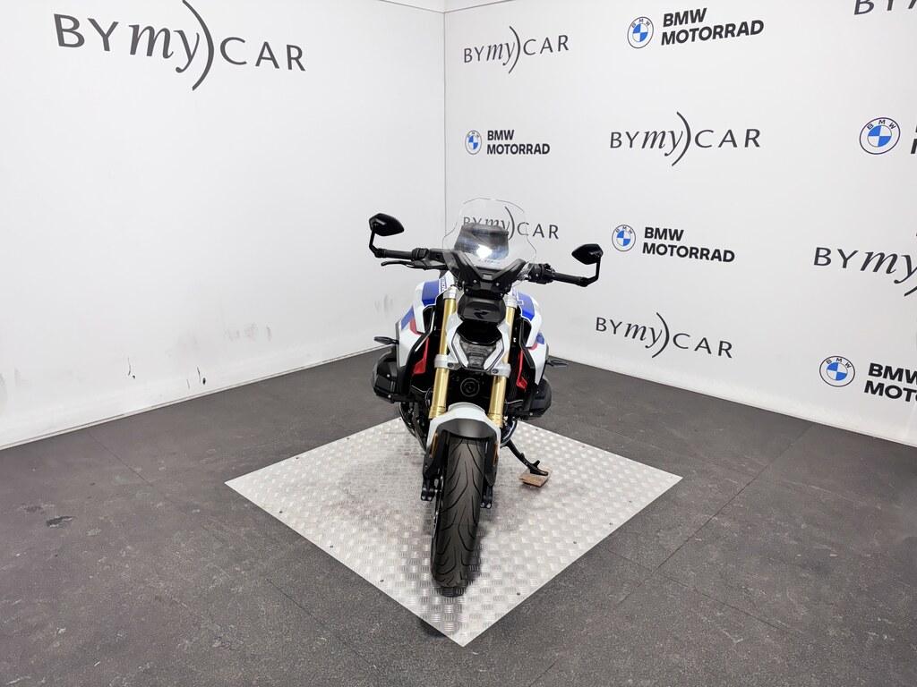 R 1300 R