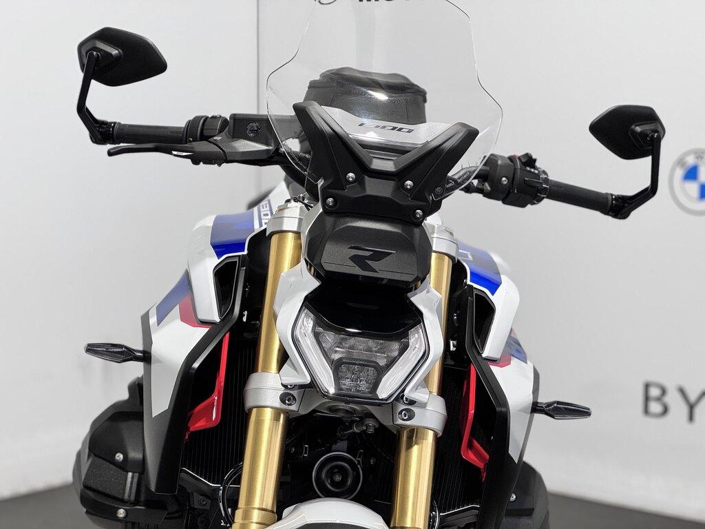 R 1300 R