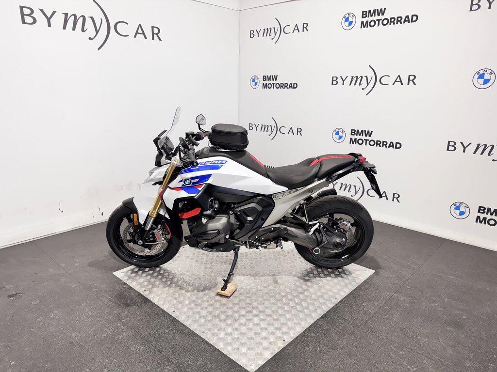 R 1300 R
