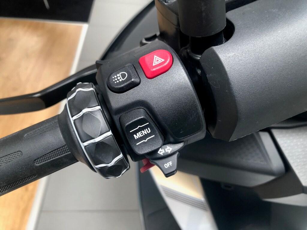 C 400 GT