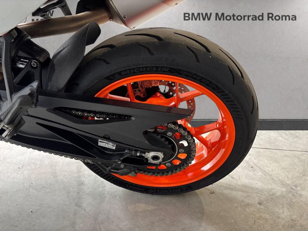 890 SMT
