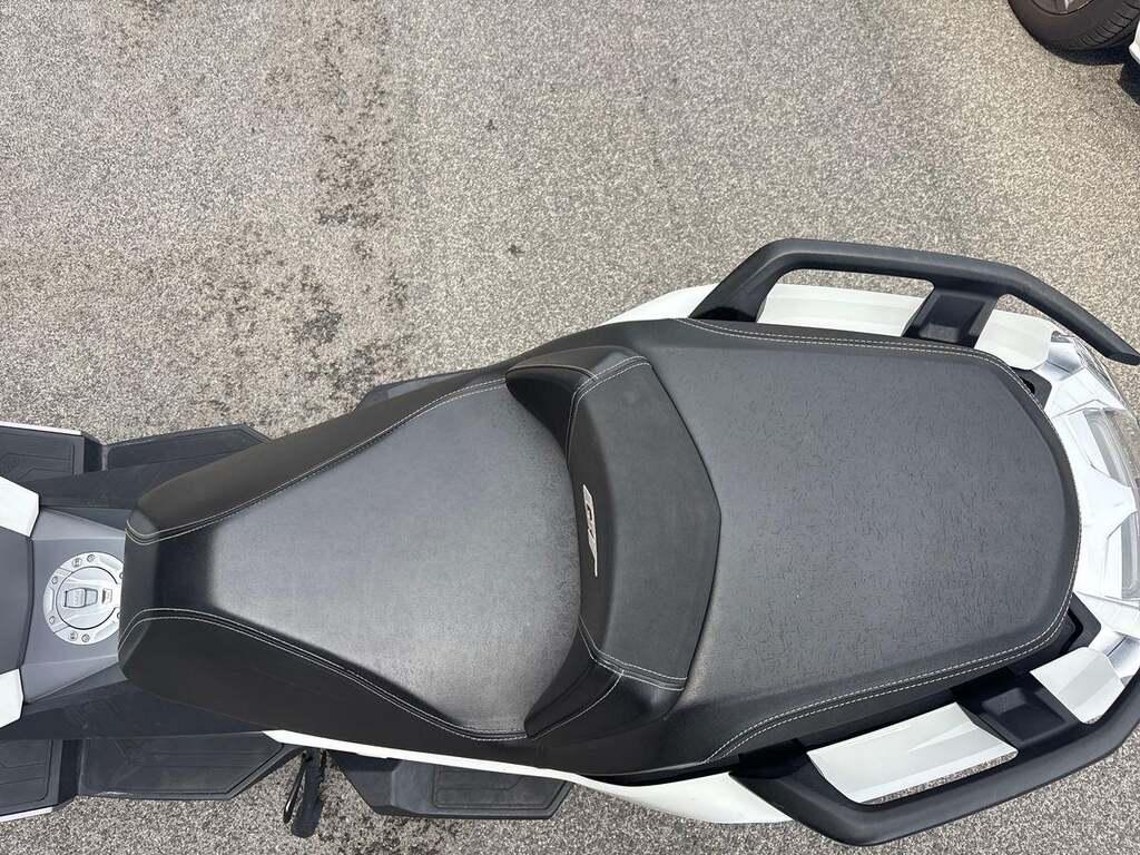 C 400 GT