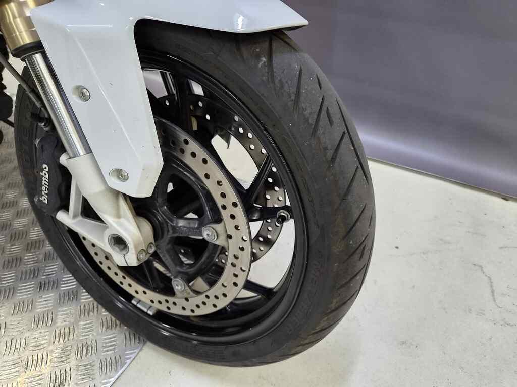 F 800 R