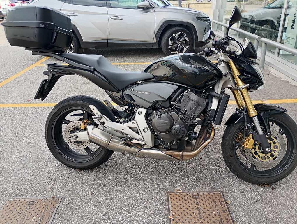 HORNET 600