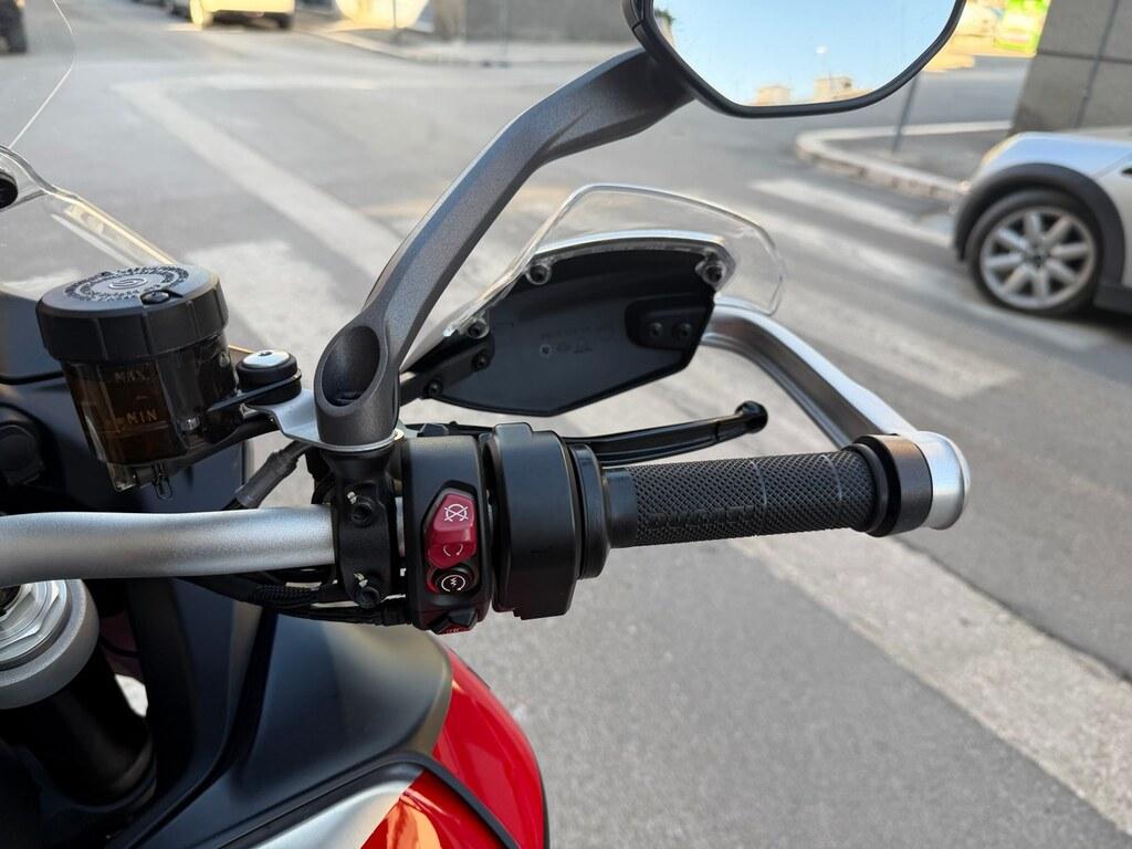MULTISTRADA V4