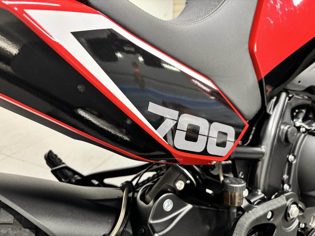 X CAPE 700