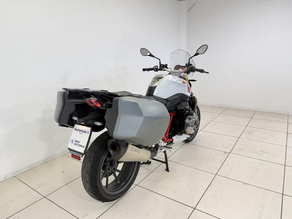 R 1200 R