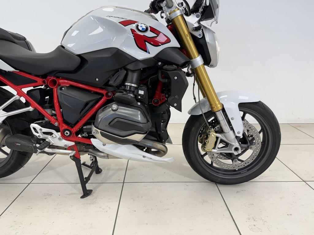 R 1200 R