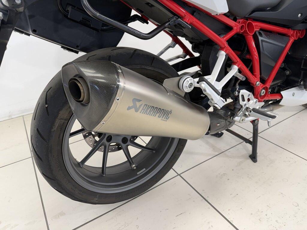 R 1200 R
