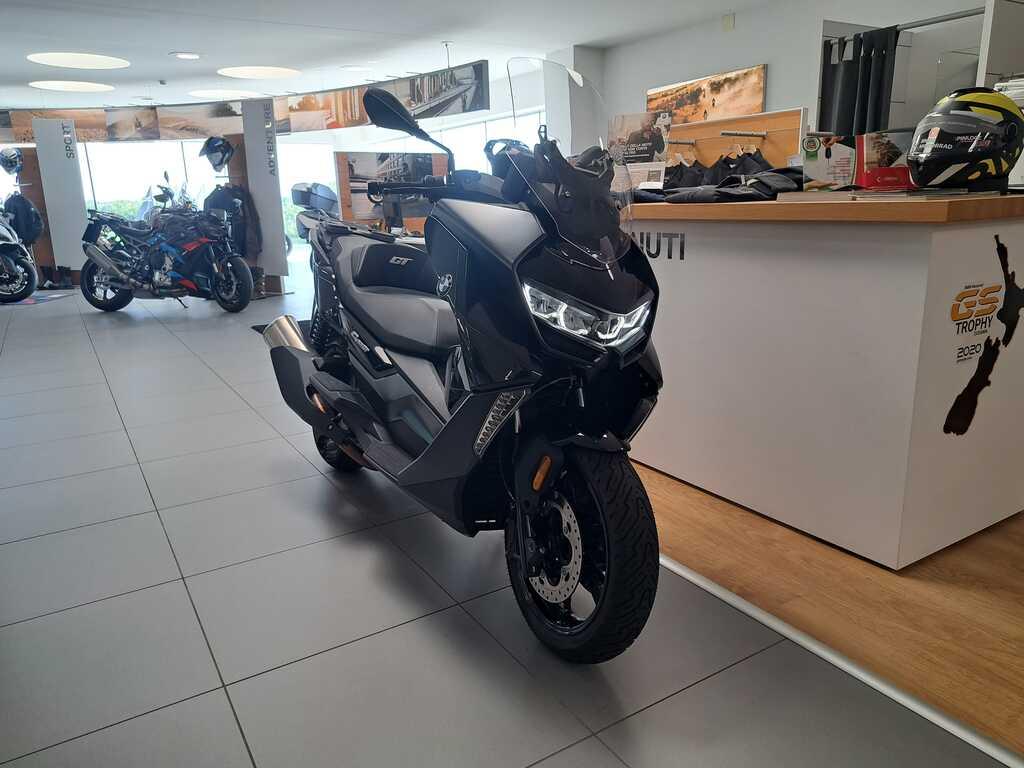 C 400 GT