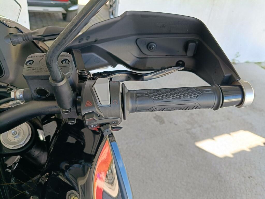 X CAPE 700