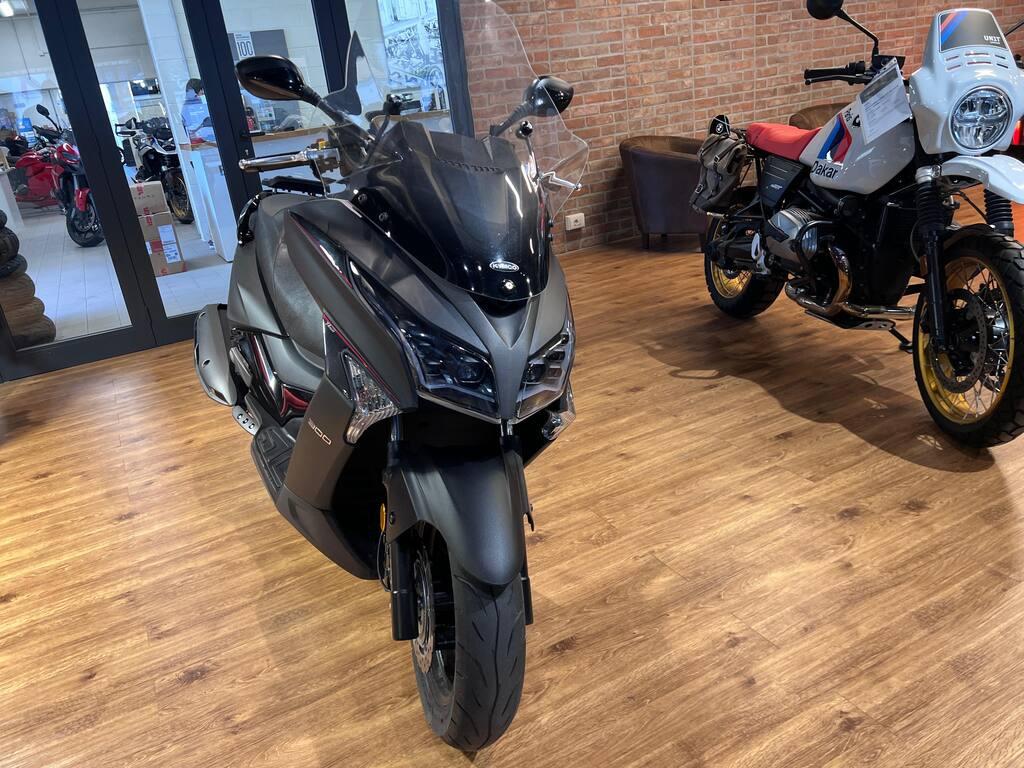 X-TOWN 300