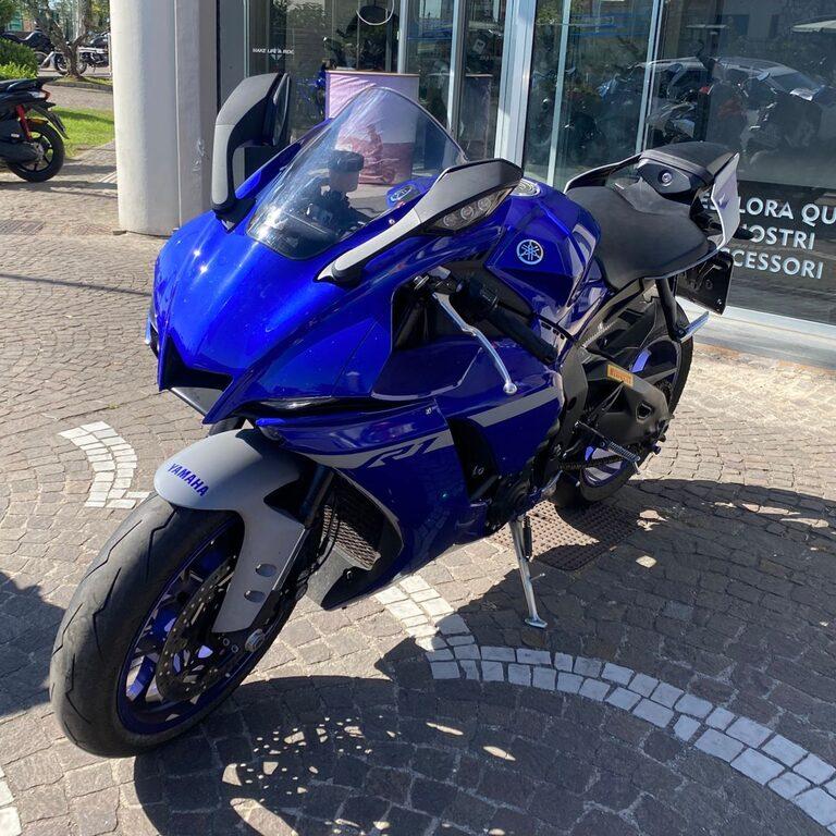 YZF R1 1000