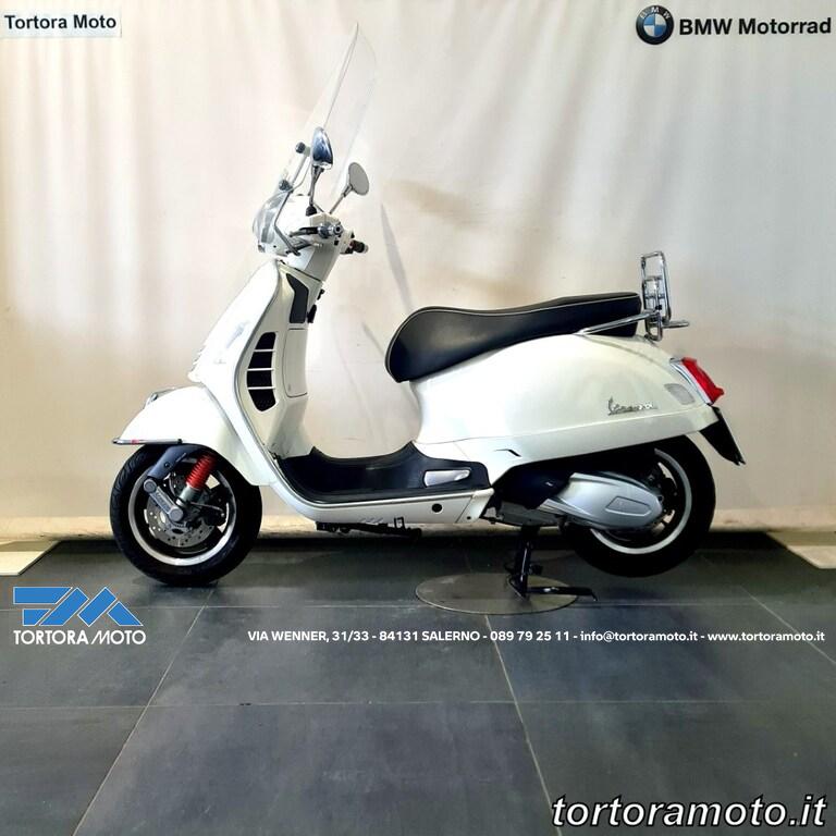 VESPA GTS 300