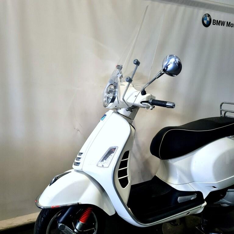 VESPA GTS 300