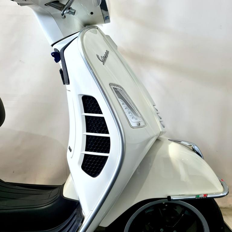 VESPA GTS 300