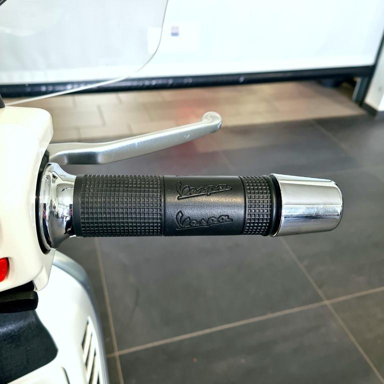 VESPA GTS 300