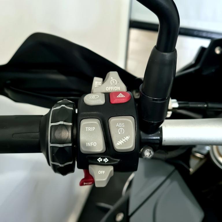 S 1000 XR