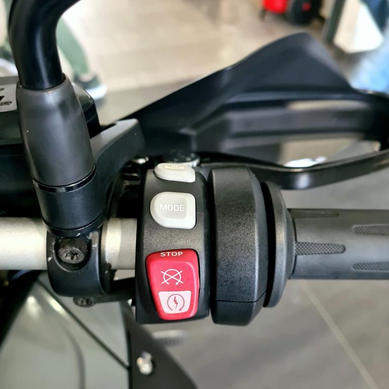 S 1000 XR