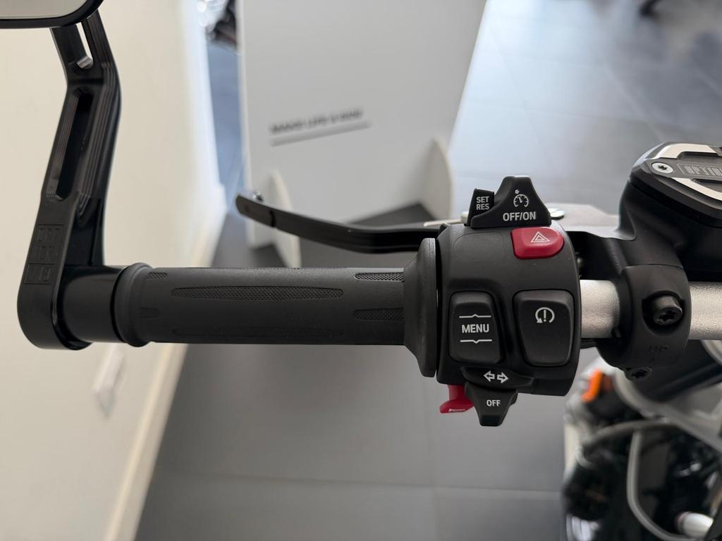 R 1200