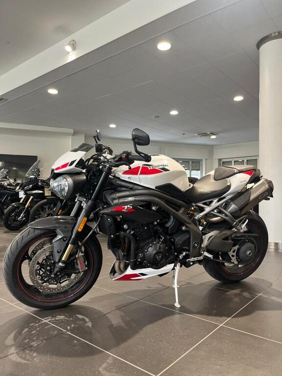 SPEED TRIPLE 1050