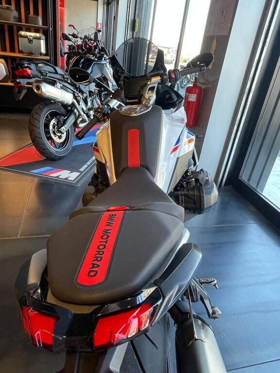 R 1300 RS