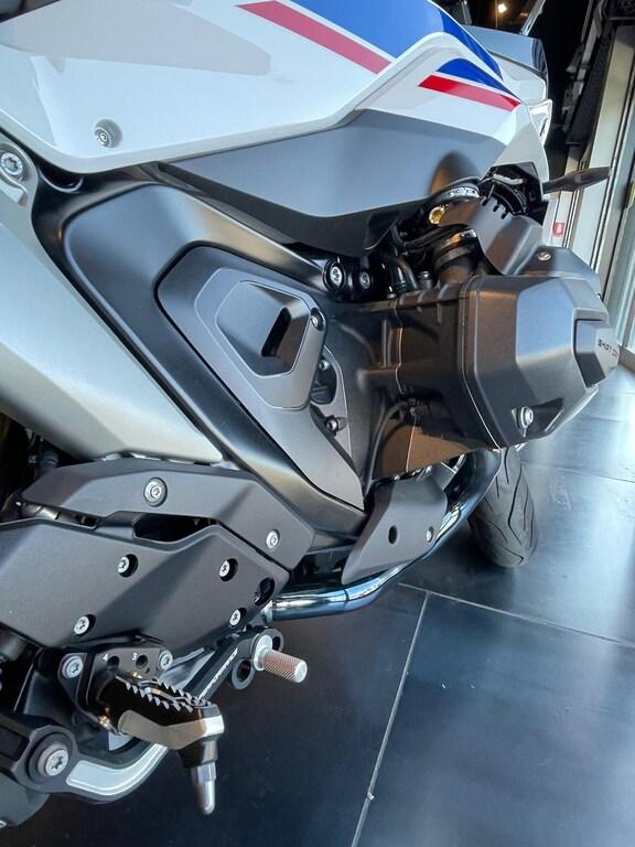 R 1300 RS