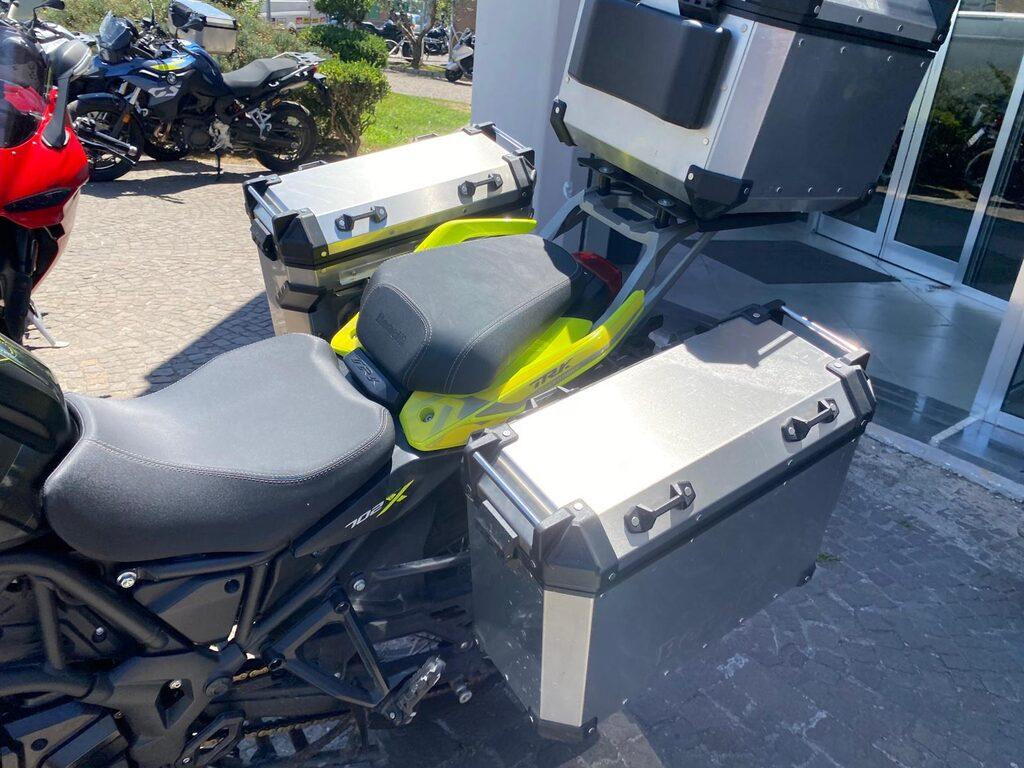 TRK 702