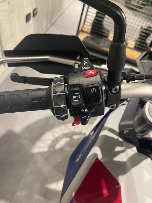 F 900 GS
