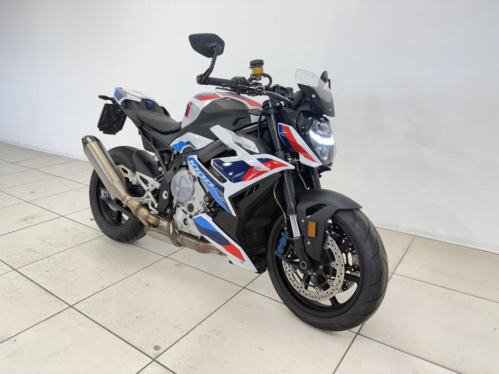 M 1000 R