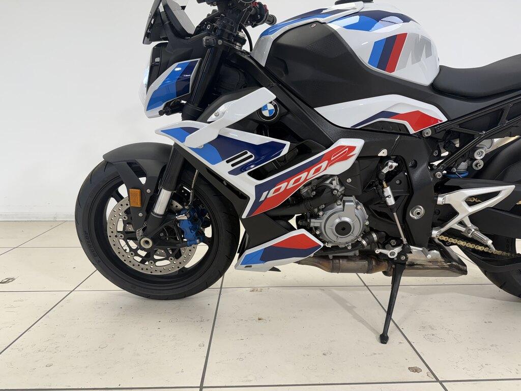 M 1000 R