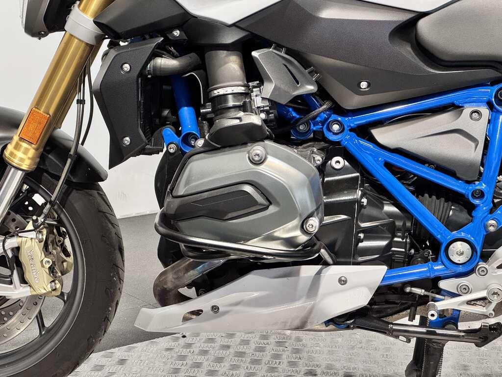 R 1200 R